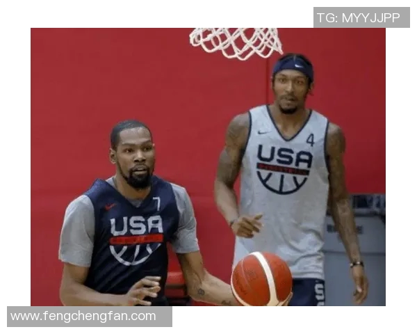 金州勇士队团队协作致胜,布克英雄联盟战场孤勇难救菲尼克斯太阳队 金州勇士队团队协作致胜,布克英雄联盟战场孤勇难救菲尼克斯太阳队